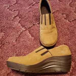 Tan Bionica Shoes